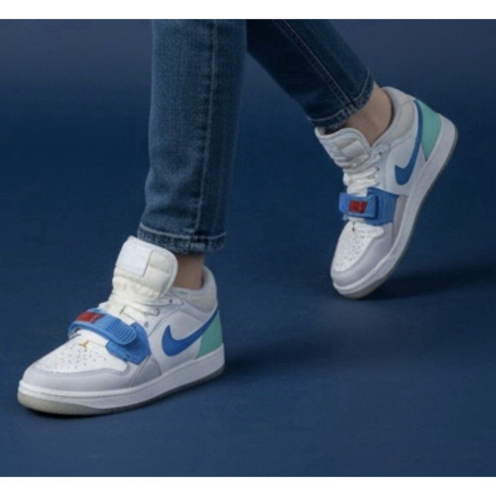 Nike Air Jordan Legacy 312 Low GS White Blue Gold Sneakers Size 4.5Y
